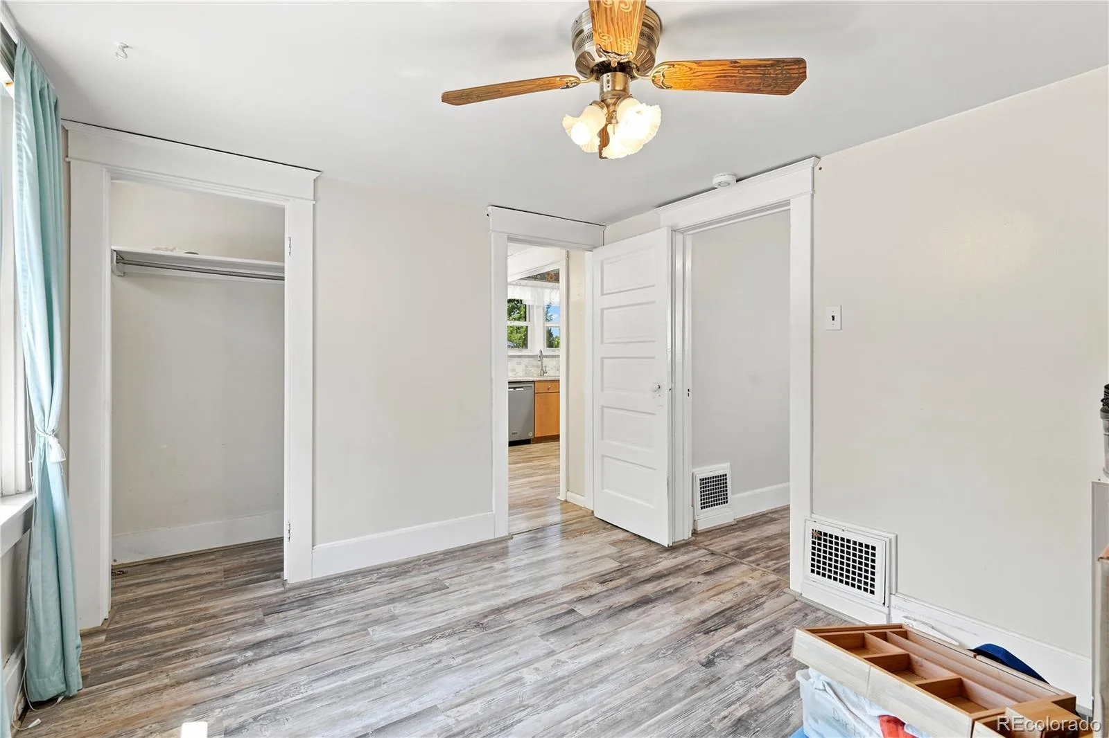 2824 S Logan Street Englewood CO 80113 | MLS #REC7671431 08042026193311 1600 31