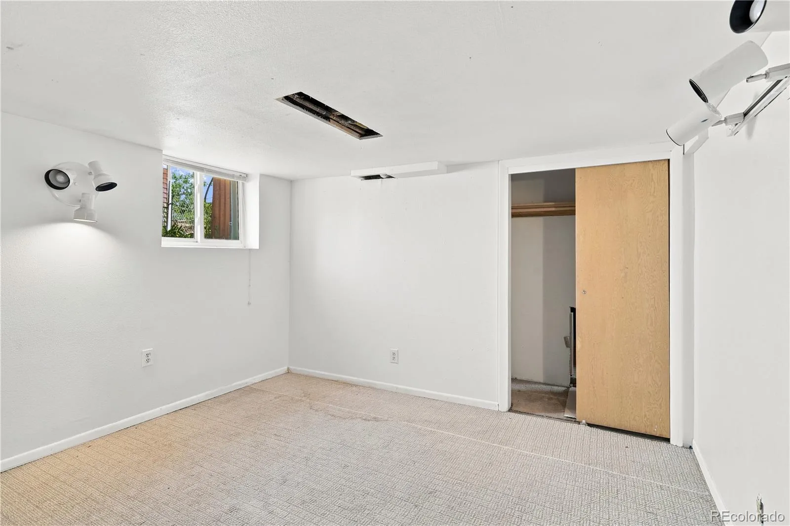 2824 S Logan Street Englewood CO 80113 | MLS #REC7671431 08042026193311 1600 34