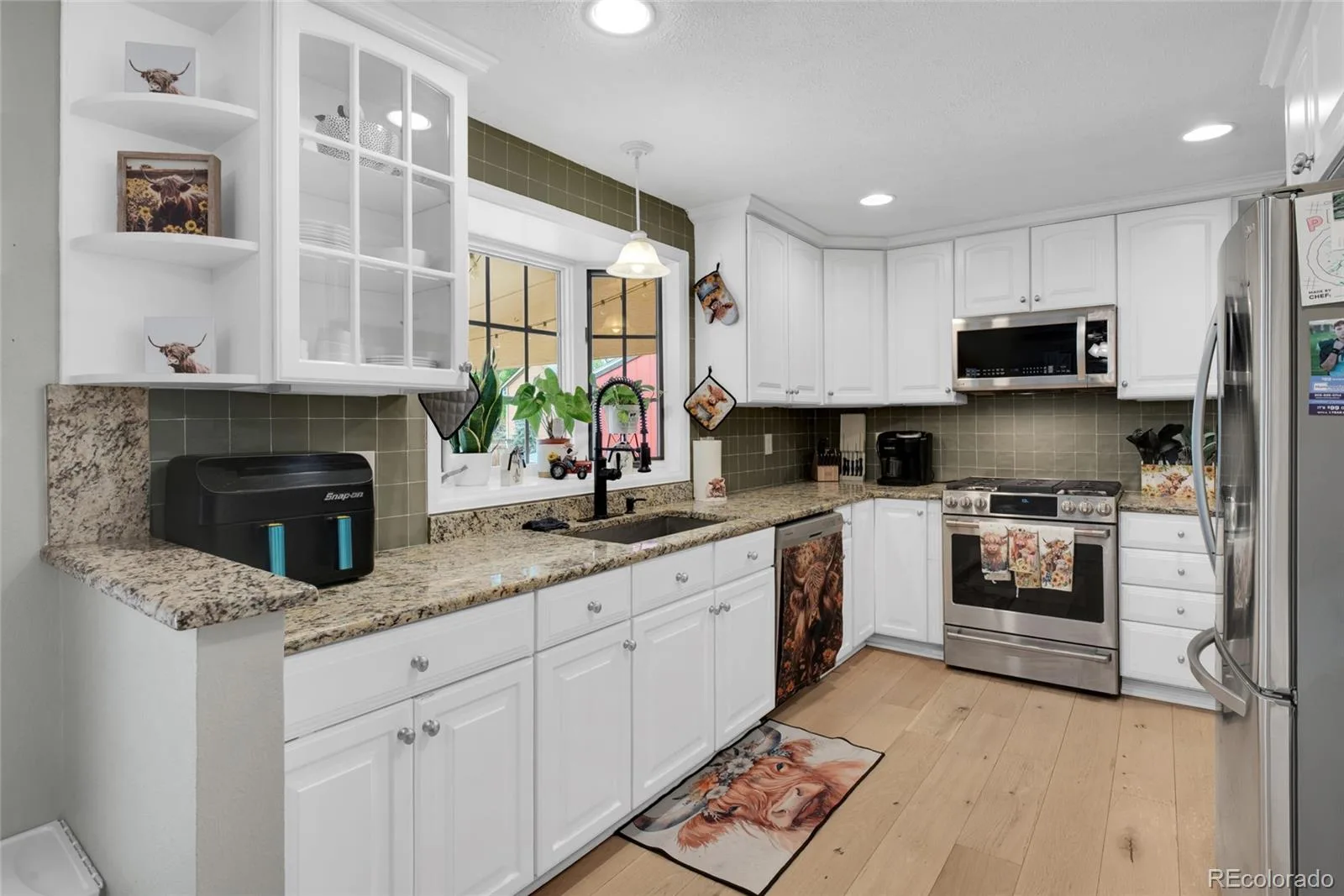 6259 S Fenton Court Littleton CO 80123 | MLS #REC7671624 07152026082941 1600 9