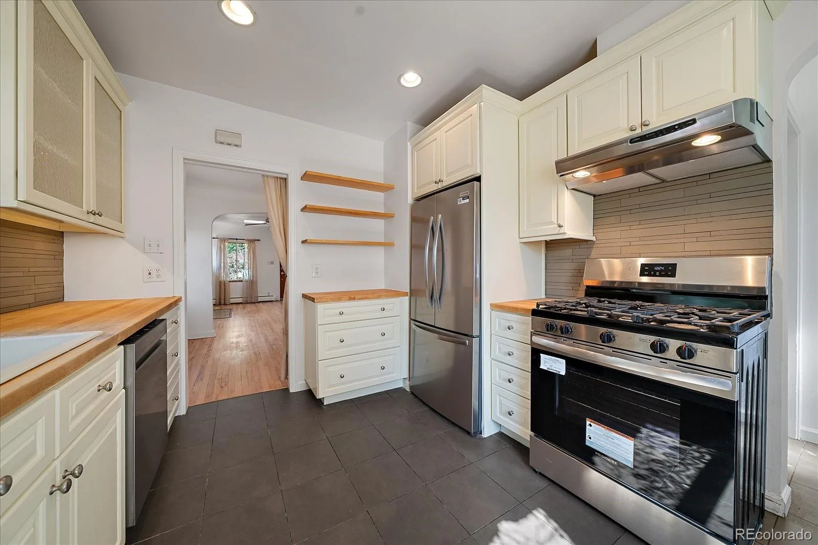 2910 Benton Street Wheat Ridge CO 80214 MLS #REC7672725 07052026225221 1600 13