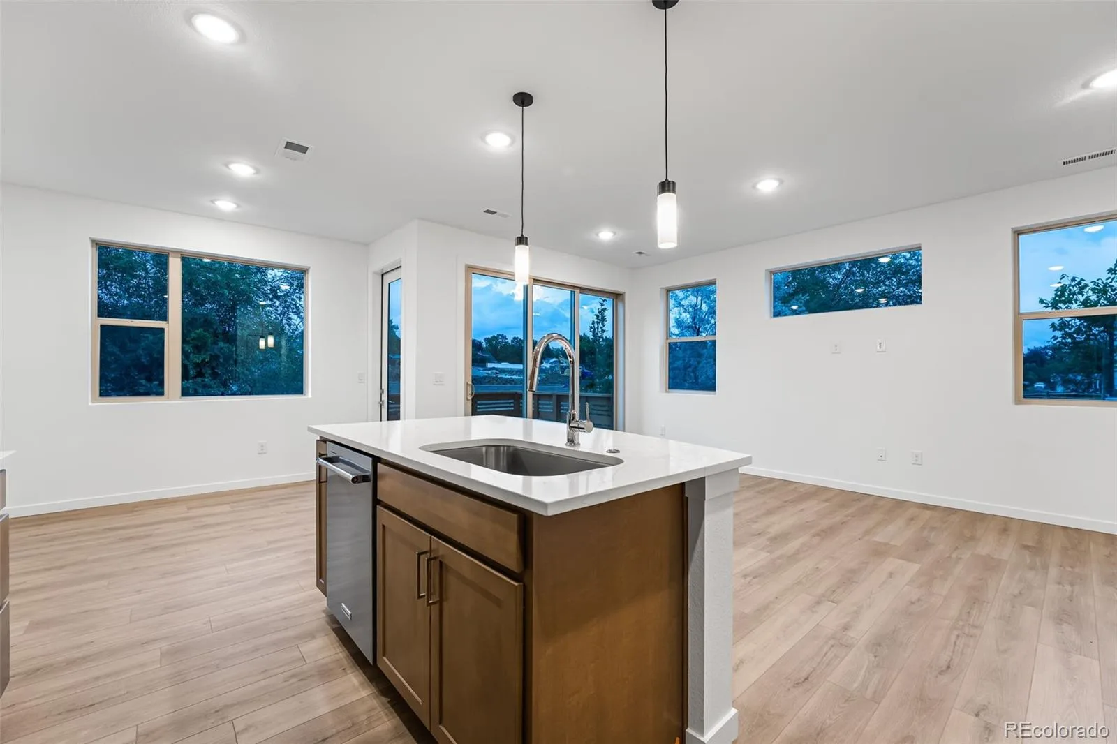 12318 W 58th Court Arvada CO 80004 | MLS #REC7674232 08212026214447 1600 12