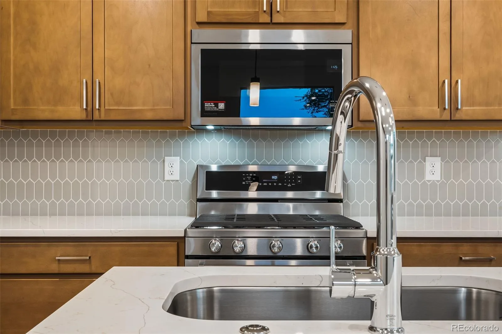 12318 W 58th Court Arvada CO 80004 | MLS #REC7674232 08212026214447 1600 18