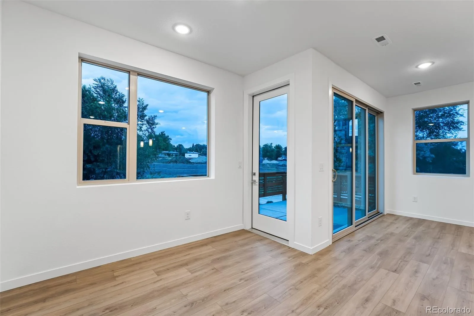 12318 W 58th Court Arvada CO 80004 | MLS #REC7674232 08212026214447 1600 22