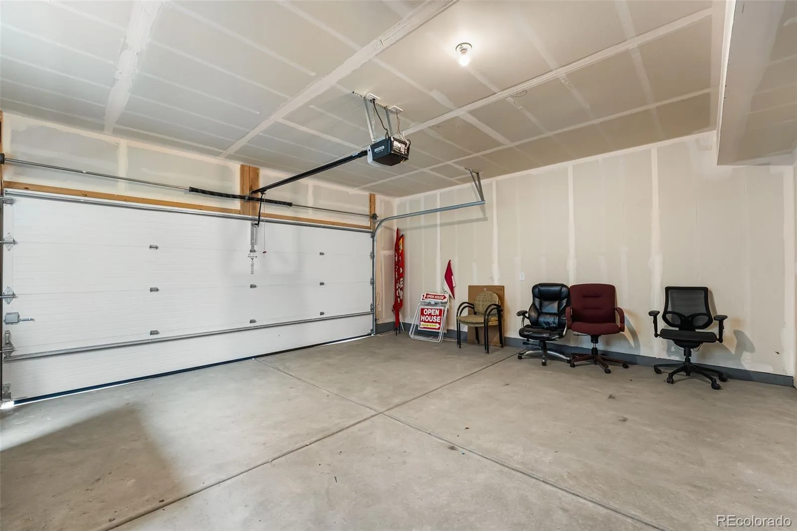 12318 W 58th Court Arvada CO 80004 | MLS #REC7674232 08212026214447 1600 46