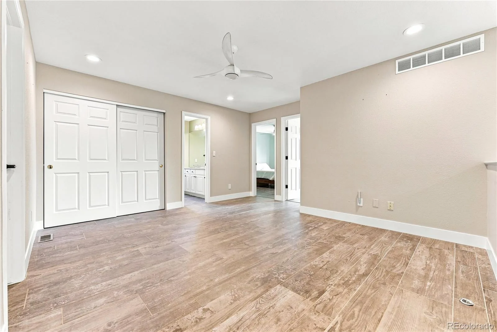1658 Spring Water Place Littleton CO 80129 | MLS #REC7674883 07302026215002 1600 25