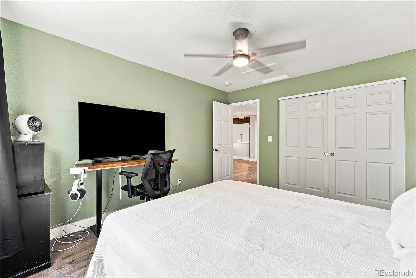 1658 Spring Water Place Littleton CO 80129 | MLS #REC7674883 07302026215002 1600 29