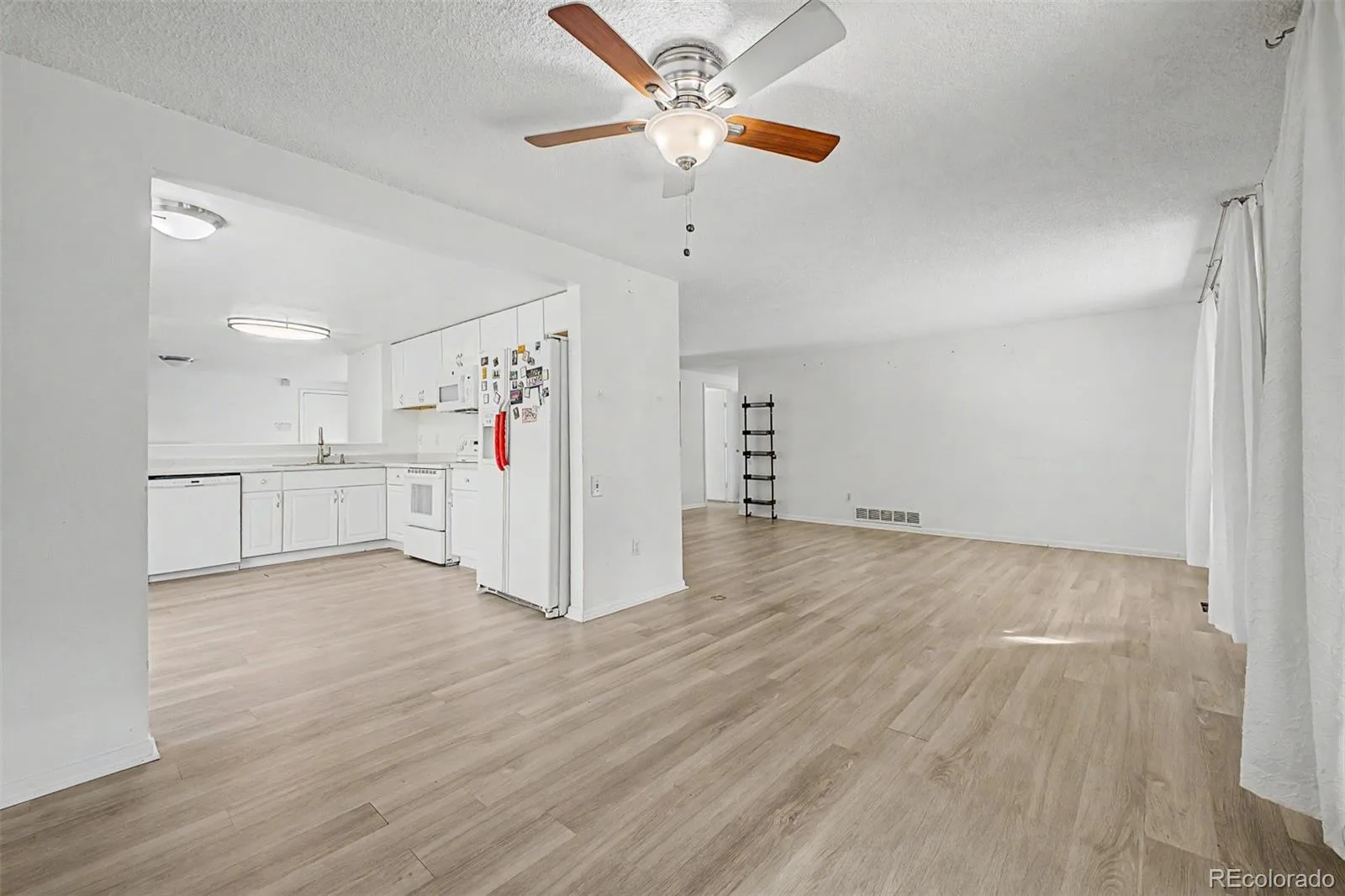 2757 S Salida Street Aurora CO 80013 MLS #REC7675892 06012026162128 1600 7