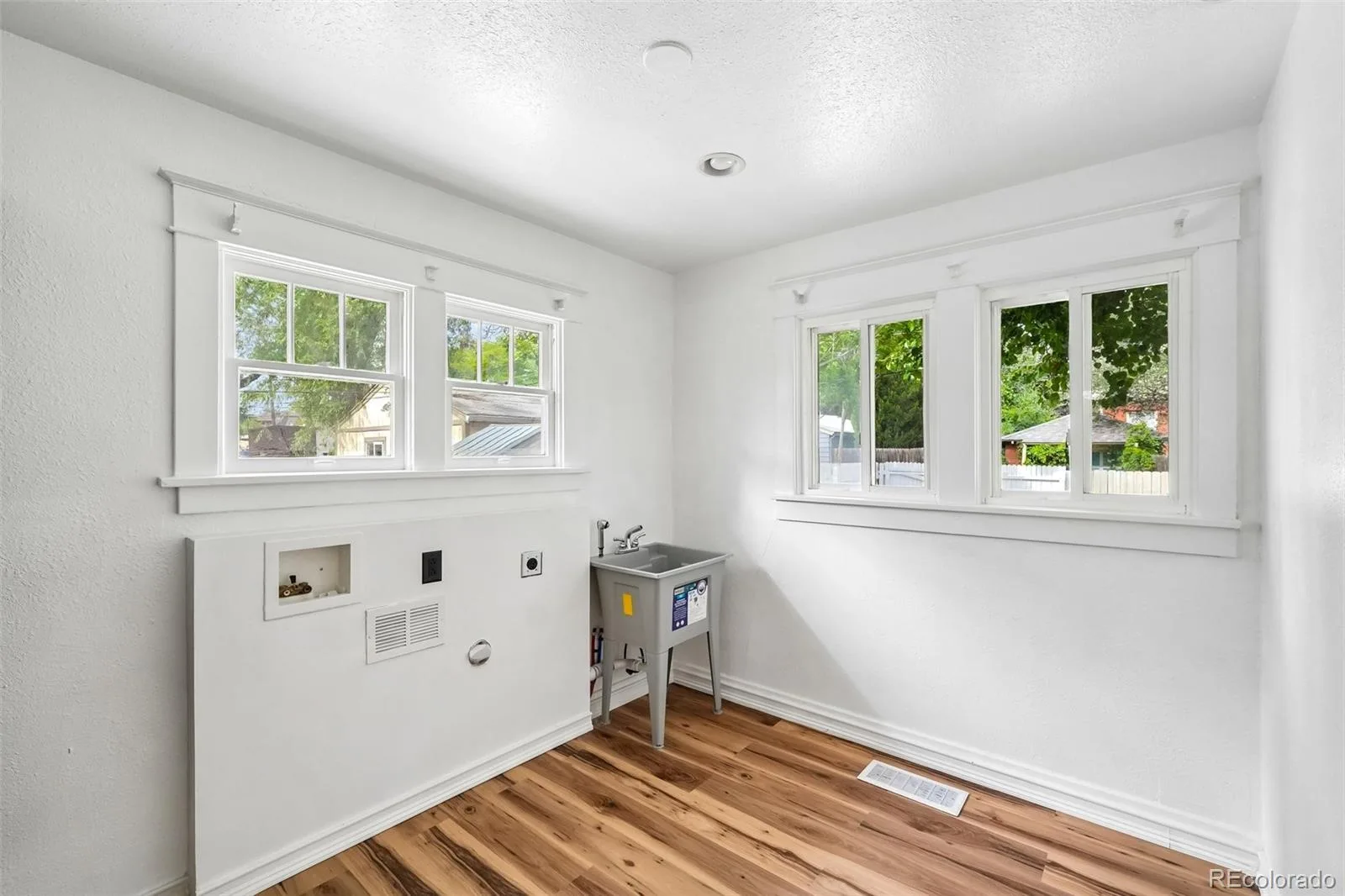 1327 Monroe Street Denver CO 80206 MLS #REC7677456 06152026193036 1600 10