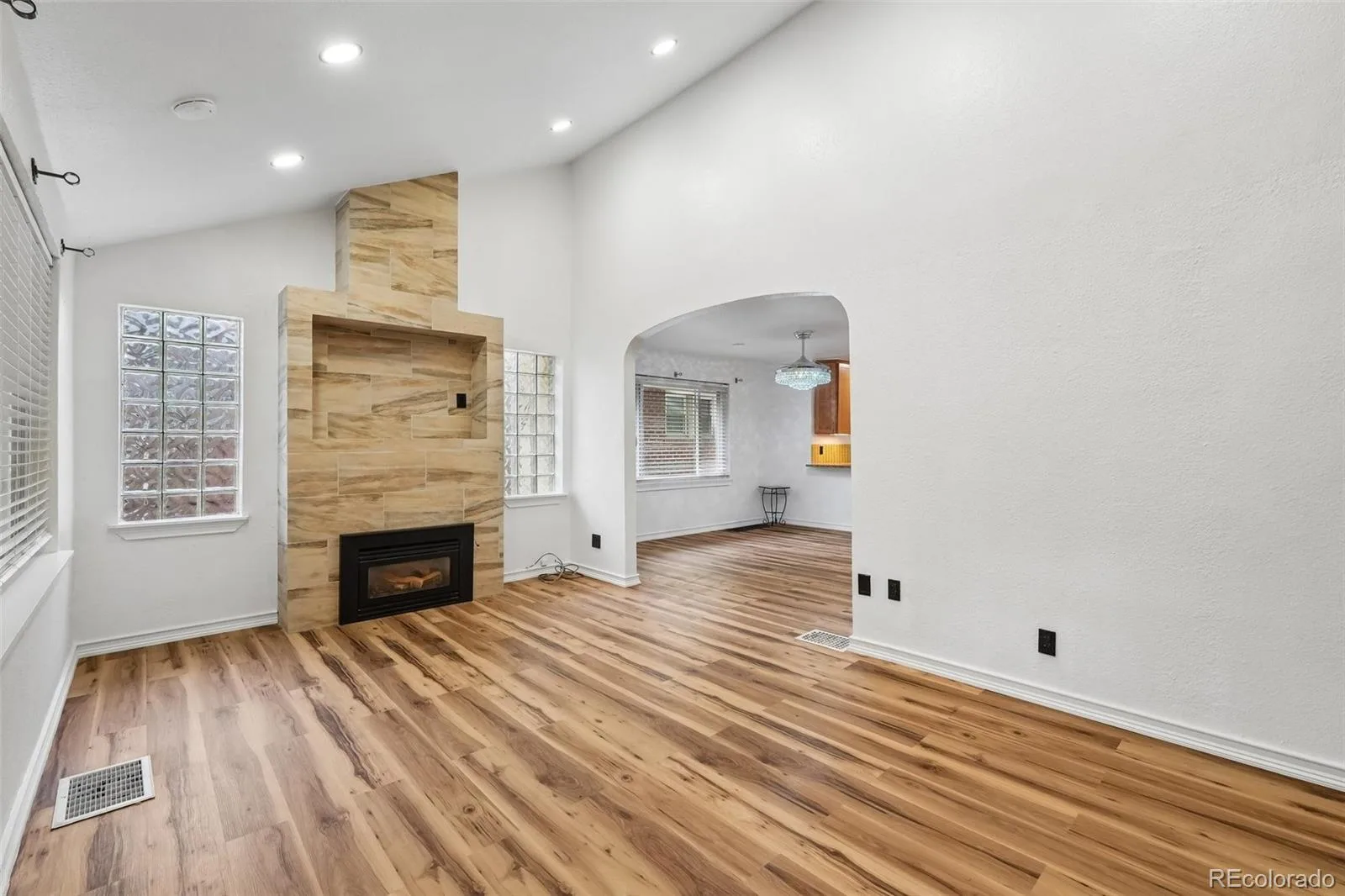 1327 Monroe Street Denver CO 80206 MLS #REC7677456 06152026193036 1600 3