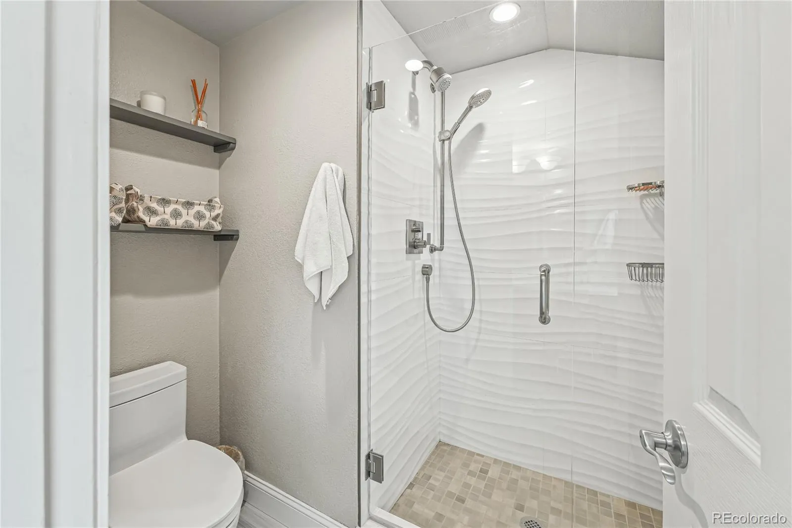 7178 S Grape Lane Centennial CO 80122 MLS #REC7677999 05022026060431 1600 14