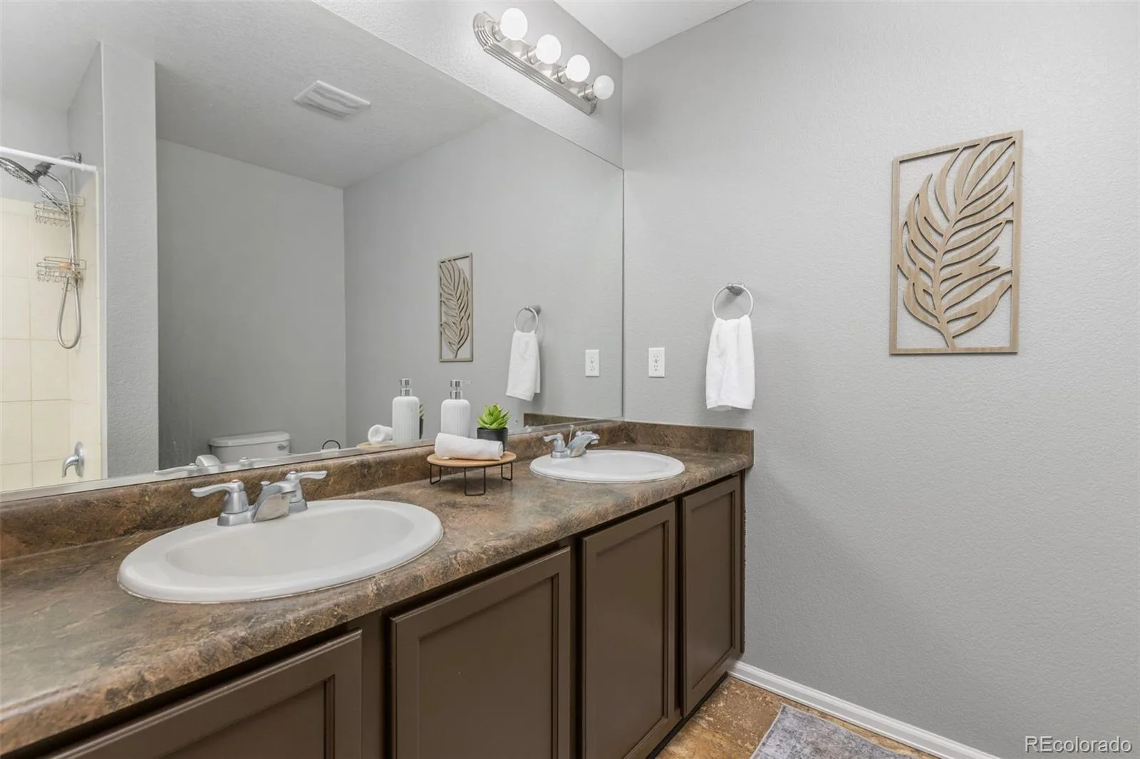 10268 Norfolk Street Commerce City CO 80022 | MLS #REC7679432 08292026183405 1600 21