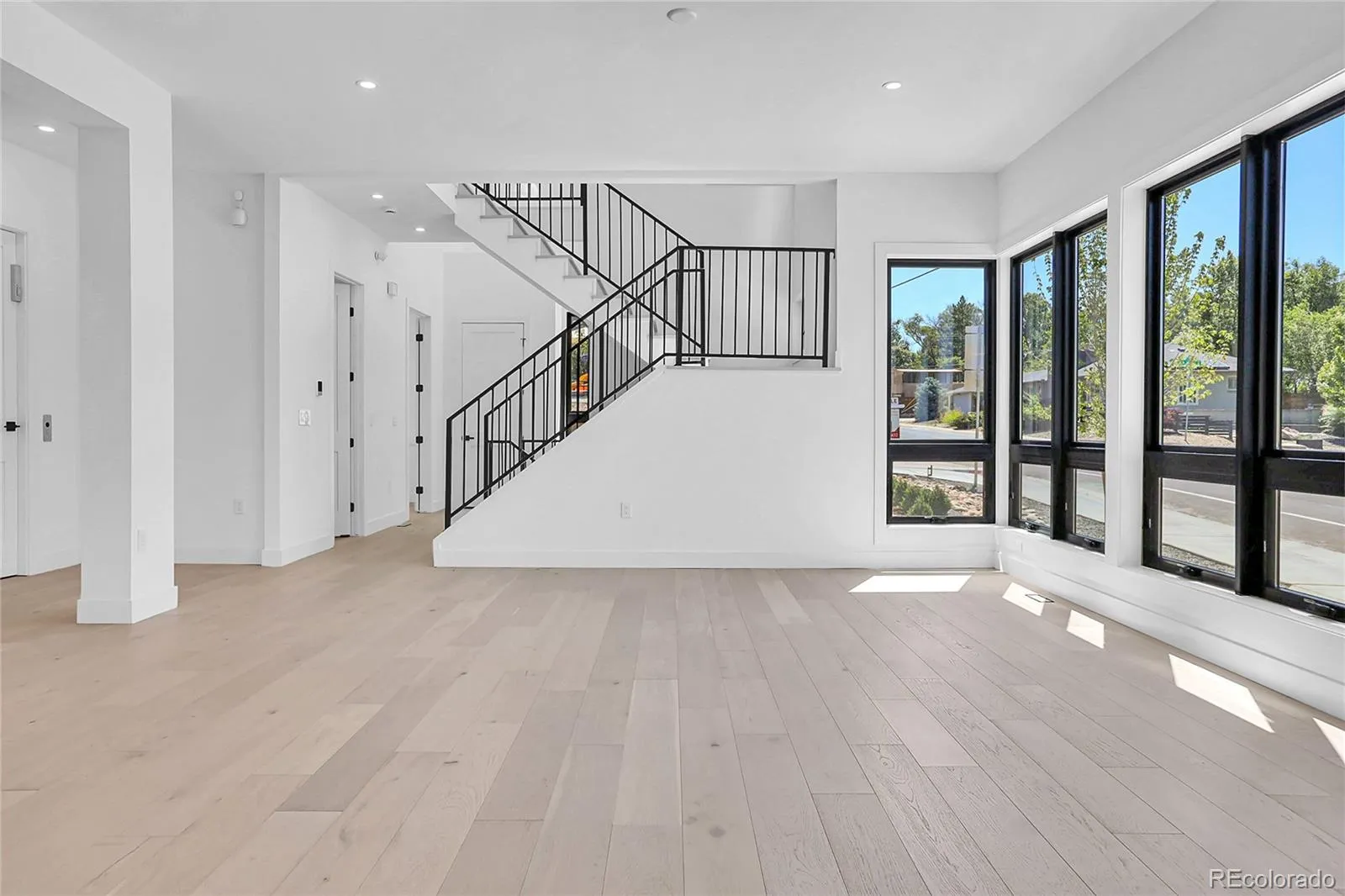 04132026023541 1600 12