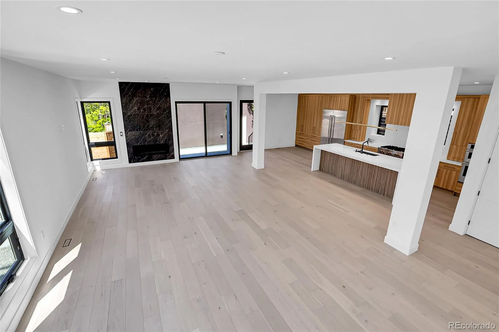 04132026023541 1600 30