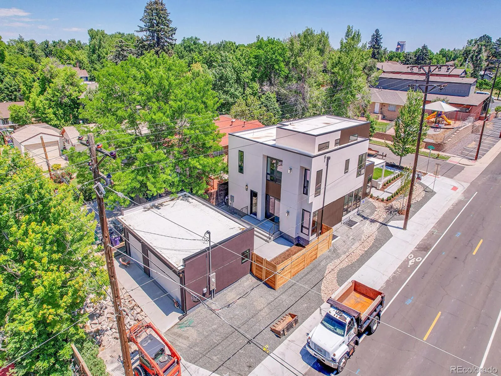 1491 S York Street Denver CO 80210 MLS #REC7681224 05222026000333 1600 47