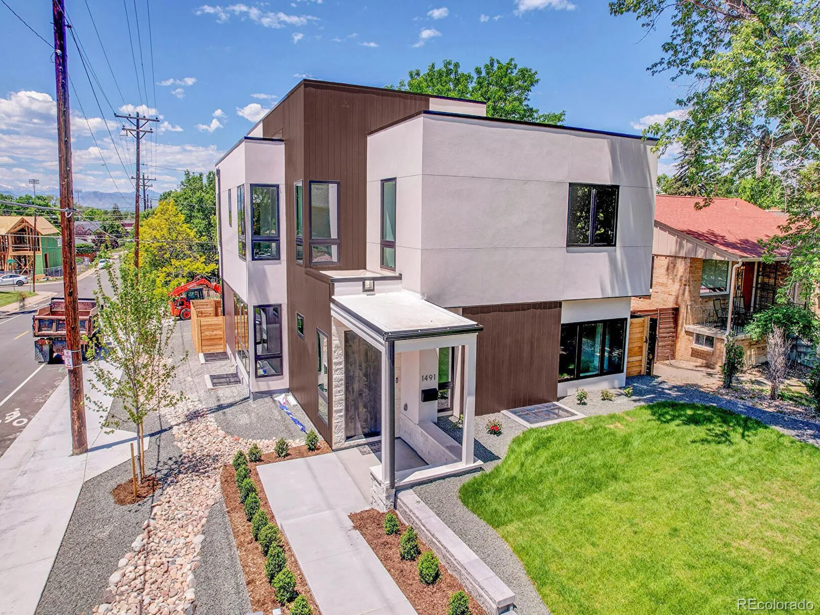1491 S York Street Denver CO 80210 MLS #REC7681224 05222026000333 1600 49