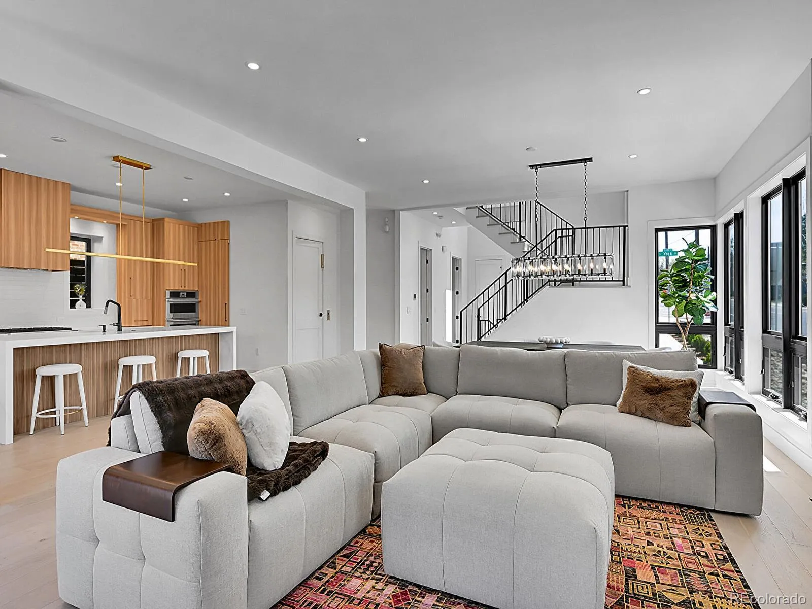 1491 S York Street Denver CO 80210 MLS #REC7681224 05222026000333 1600 7