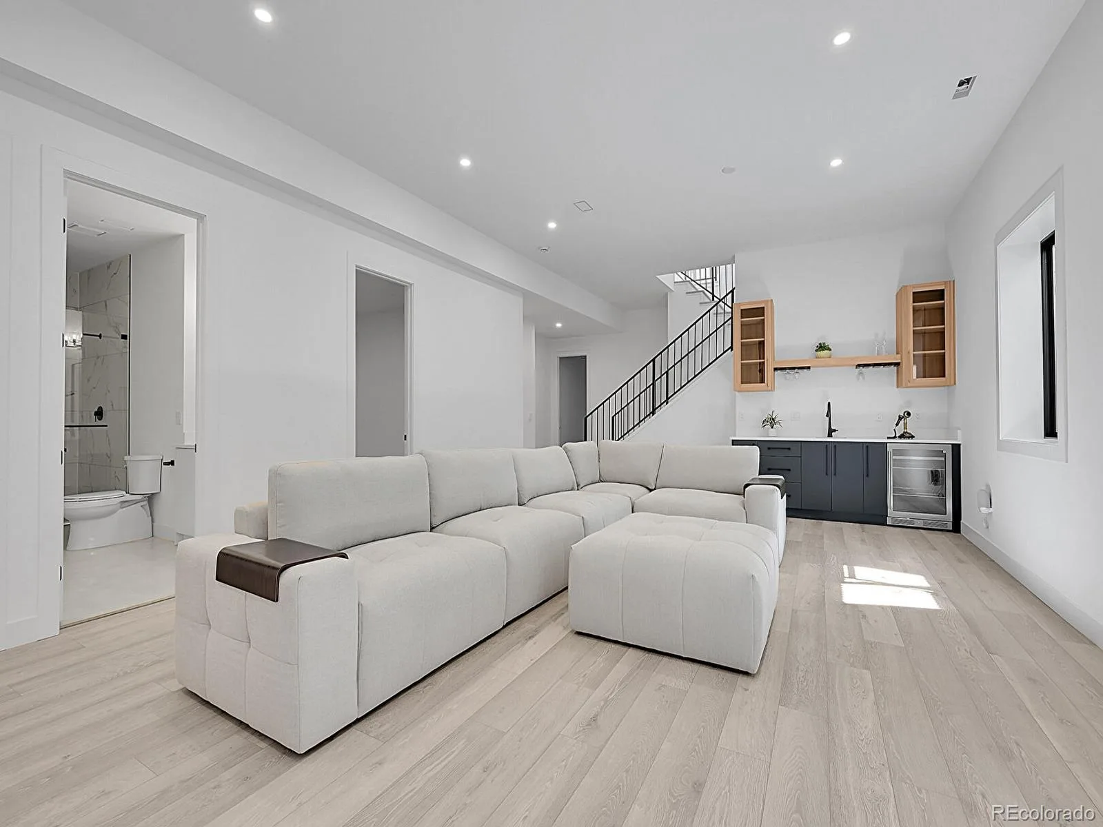 1491 S York Street Denver CO 80210 MLS #REC7681224 06152026083209 1600 37
