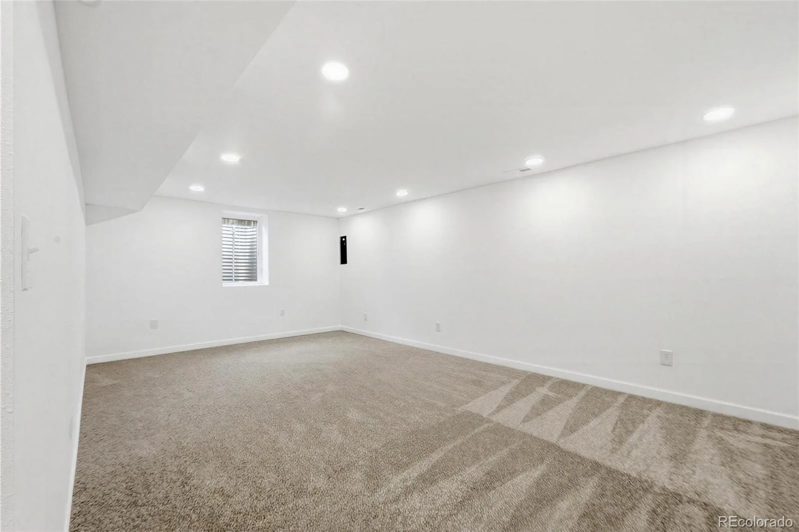 2725 Skyline Drive Westminster CO 80030 | MLS #REC7681679 08252026023302 1600 27