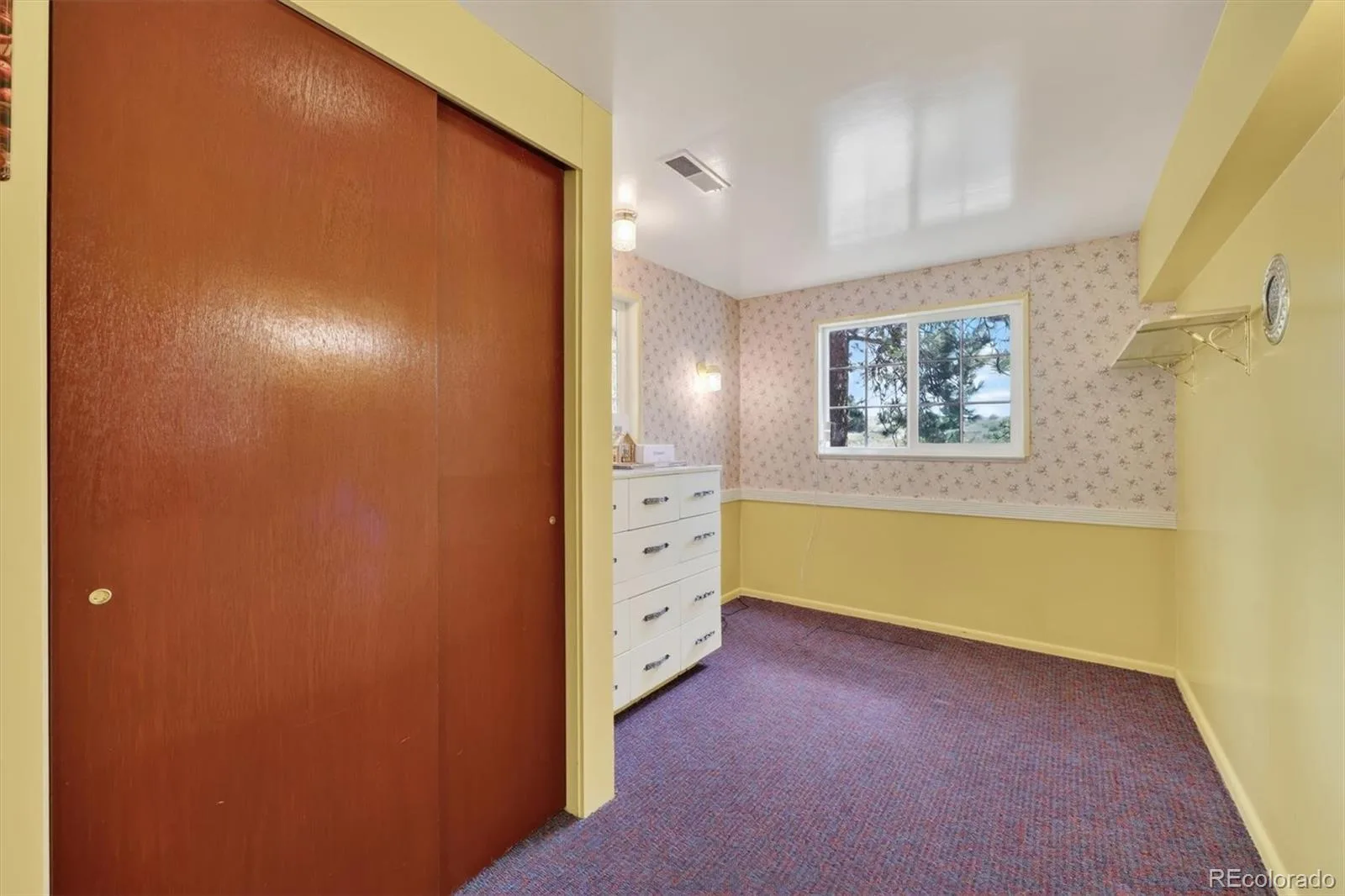 25049 US Highway 40 Golden CO 80401 | MLS #REC7684281 08182026125803 1600 23