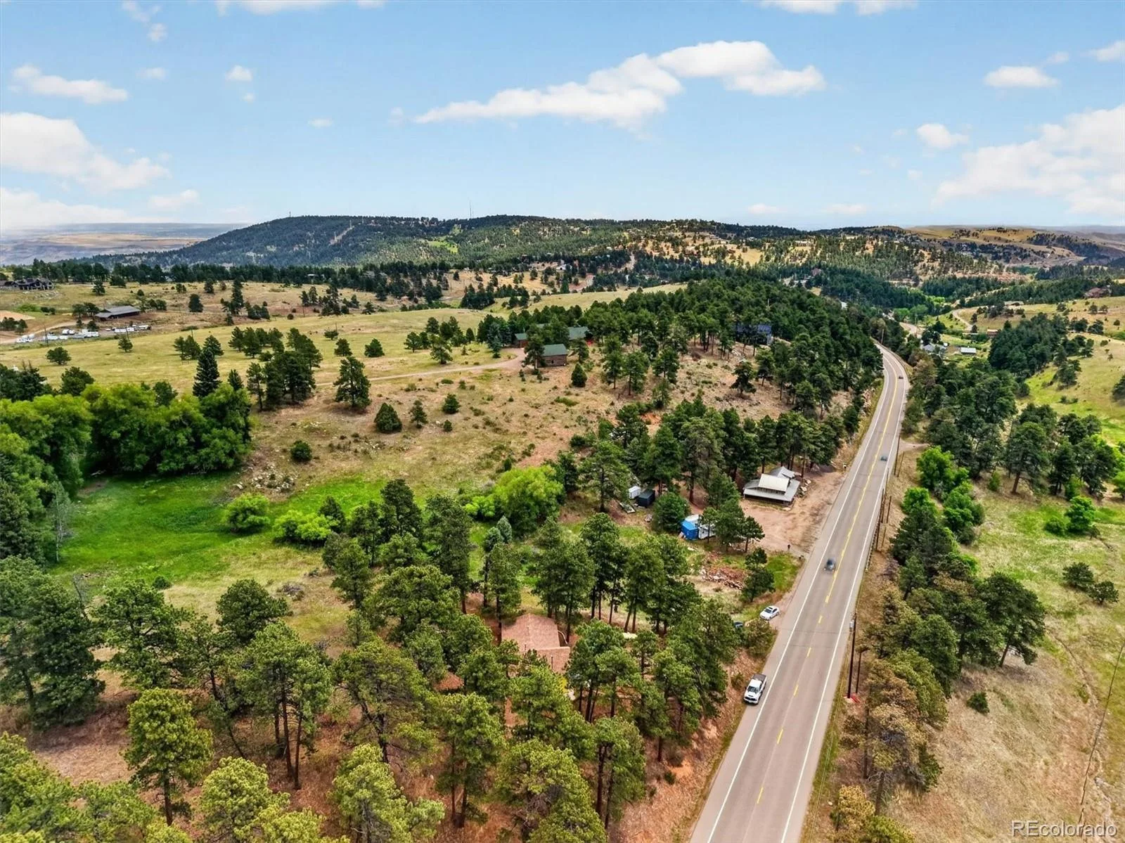 25049 US Highway 40 Golden CO 80401 | MLS #REC7684281 08182026125803 1600 39