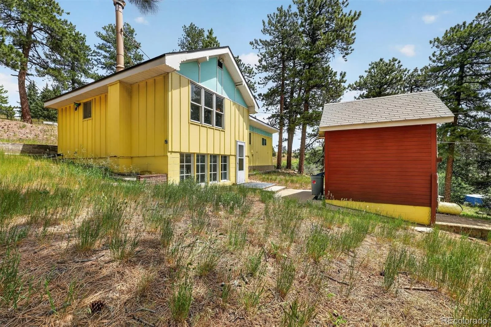 25049 US Highway 40 Golden CO 80401 | MLS #REC7684281 08182026125803 1600 4