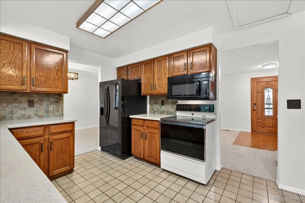 14702 E Eldorado Drive Aurora CO 80014 MLS #REC7685709 05062026194712 1200 6