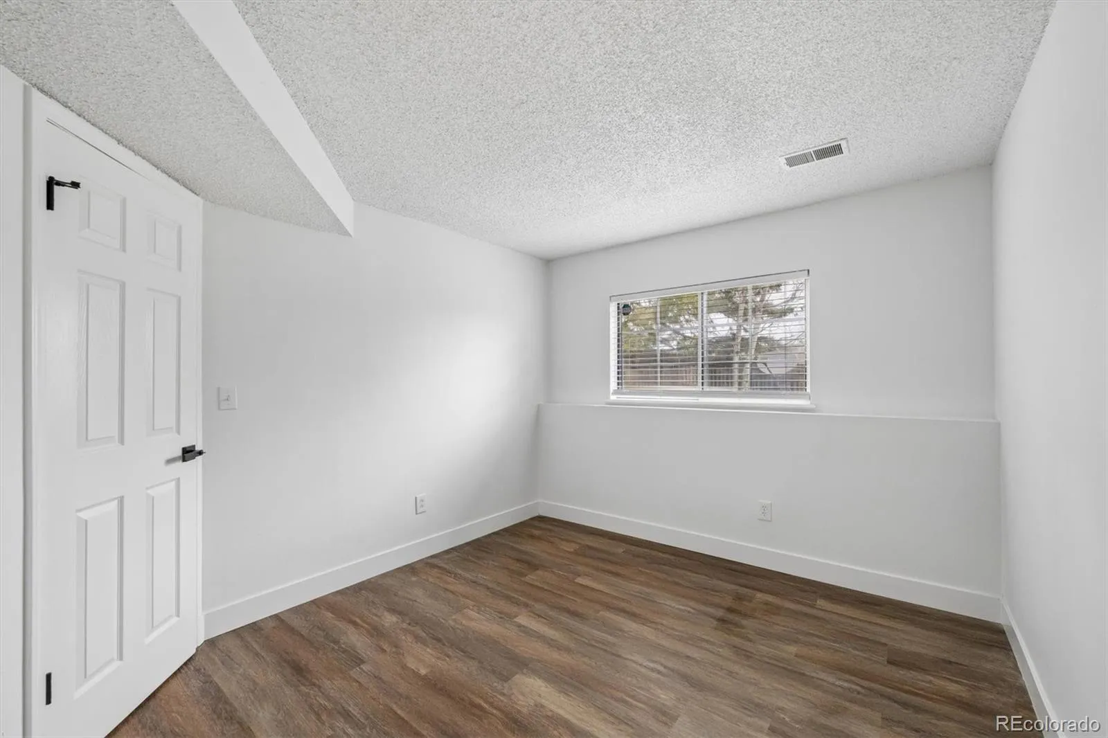 17213 E Stanford Avenue #F Aurora CO 80015 MLS #REC7686692 05162026160549 1600 18
