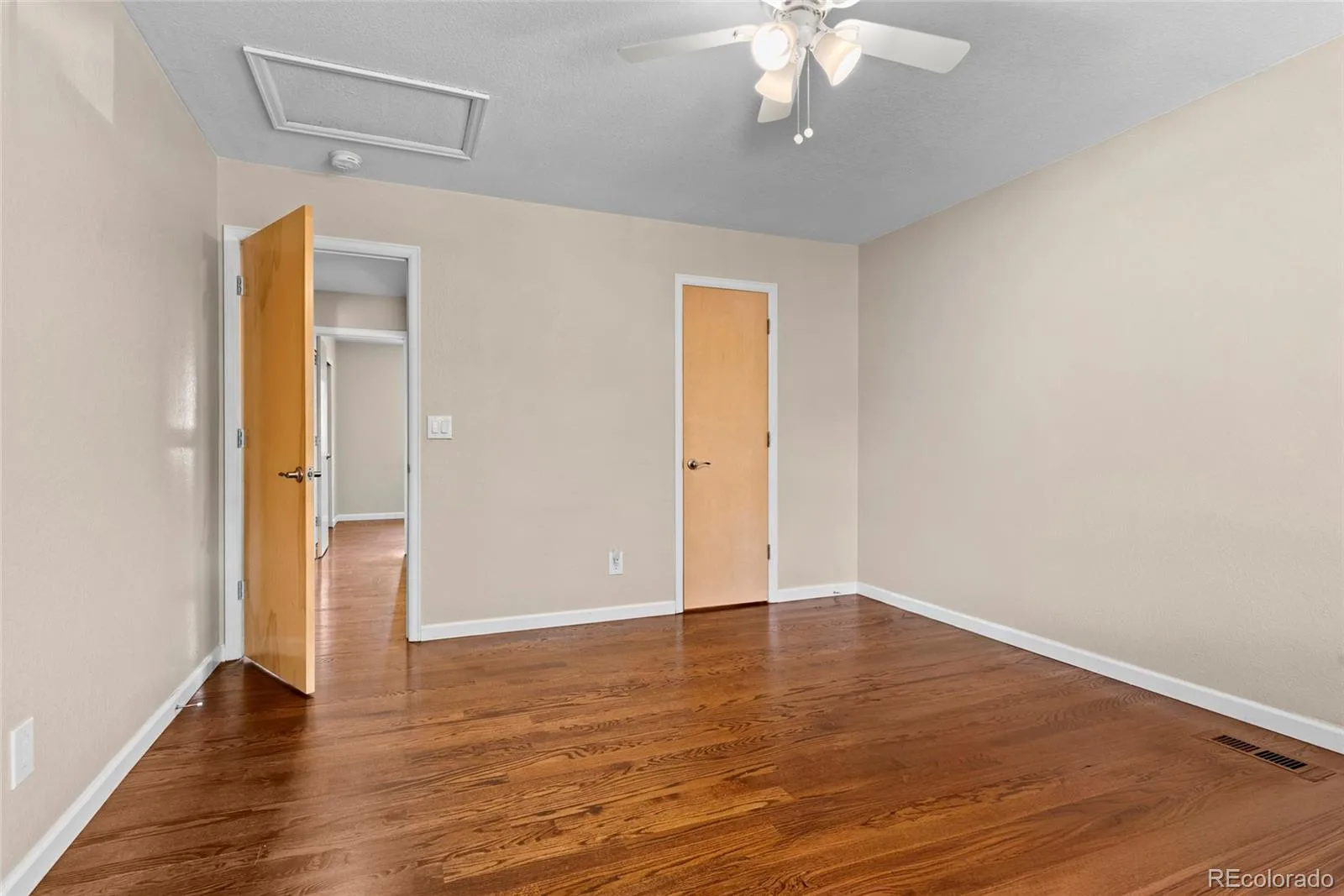 438 W Jamison Place Littleton CO 80120 | MLS #REC7687978 09222026224645 1600 16