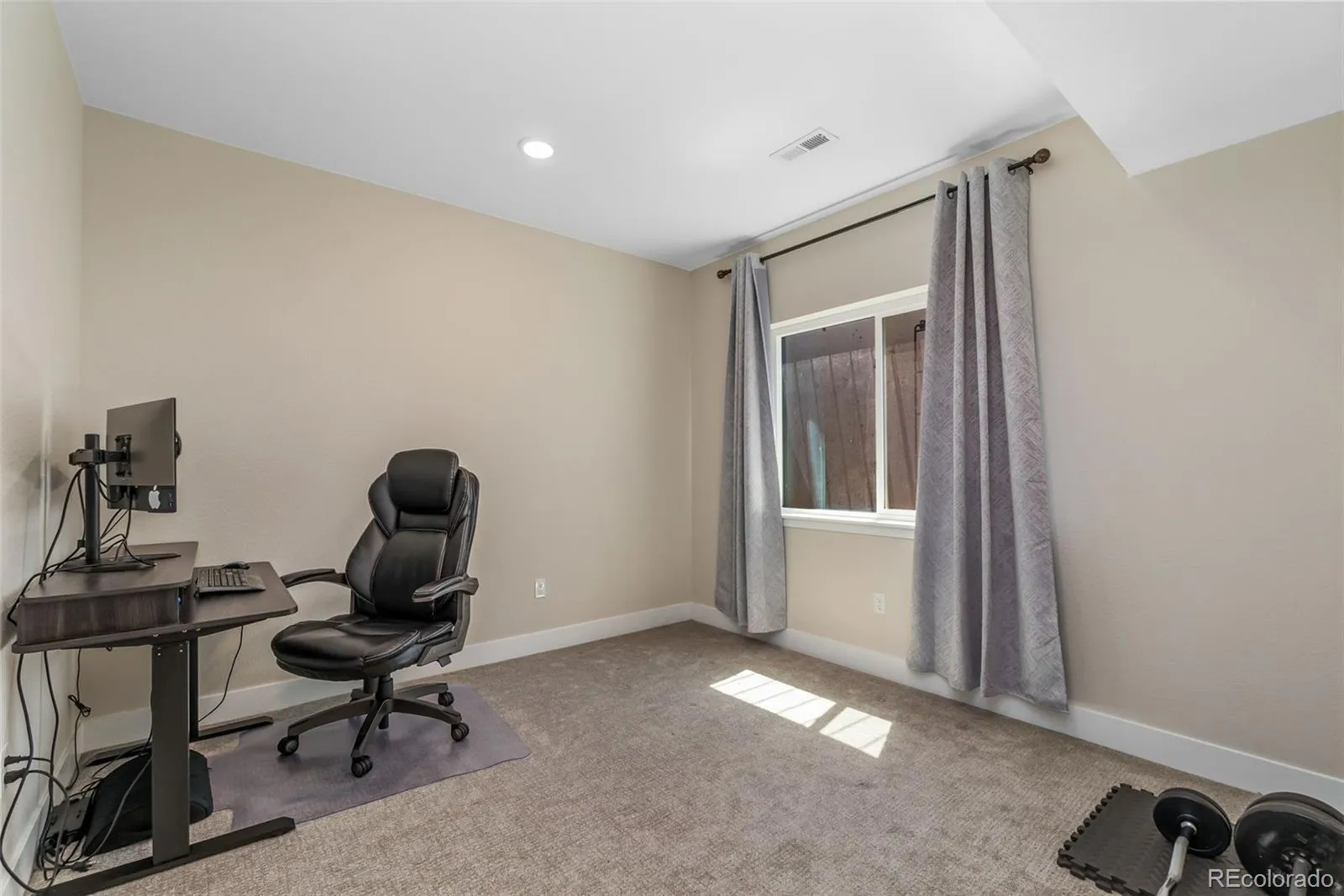 23933 E 39th Avenue Aurora CO 80019 MLS #REC7688498 05212026184948 1600 16