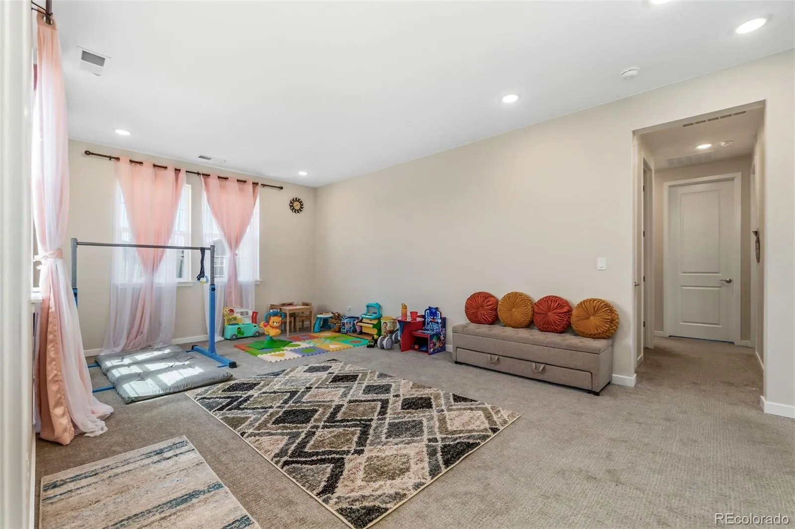 23933 E 39th Avenue Aurora CO 80019 MLS #REC7688498 05212026184948 1600 19