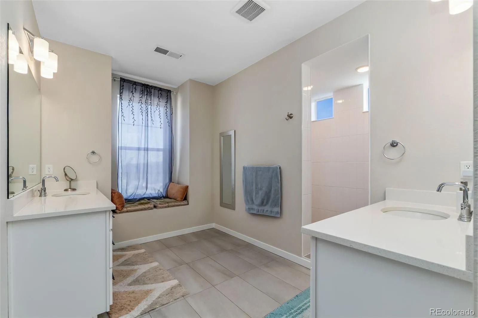 23933 E 39th Avenue Aurora CO 80019 MLS #REC7688498 05212026184948 1600 22