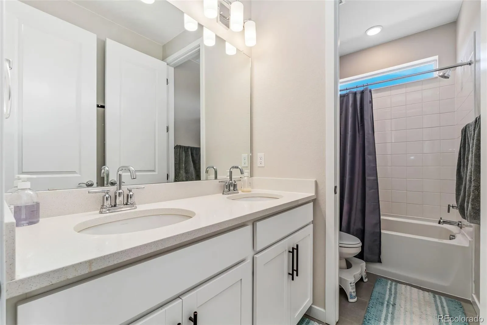 23933 E 39th Avenue Aurora CO 80019 MLS #REC7688498 05212026184948 1600 28