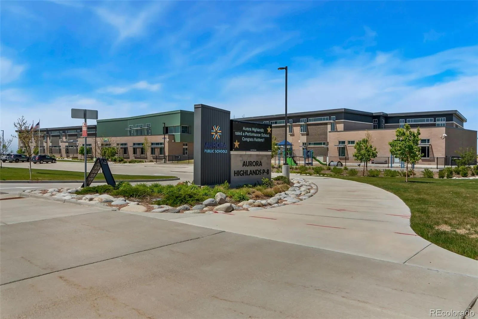 23933 E 39th Avenue Aurora CO 80019 MLS #REC7688498 05212026184948 1600 36