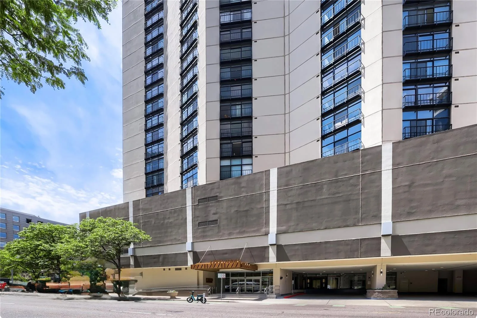 1777 Larimer Street #2203 Denver CO 80202 | MLS #REC7690789 10152026194852 1600 2