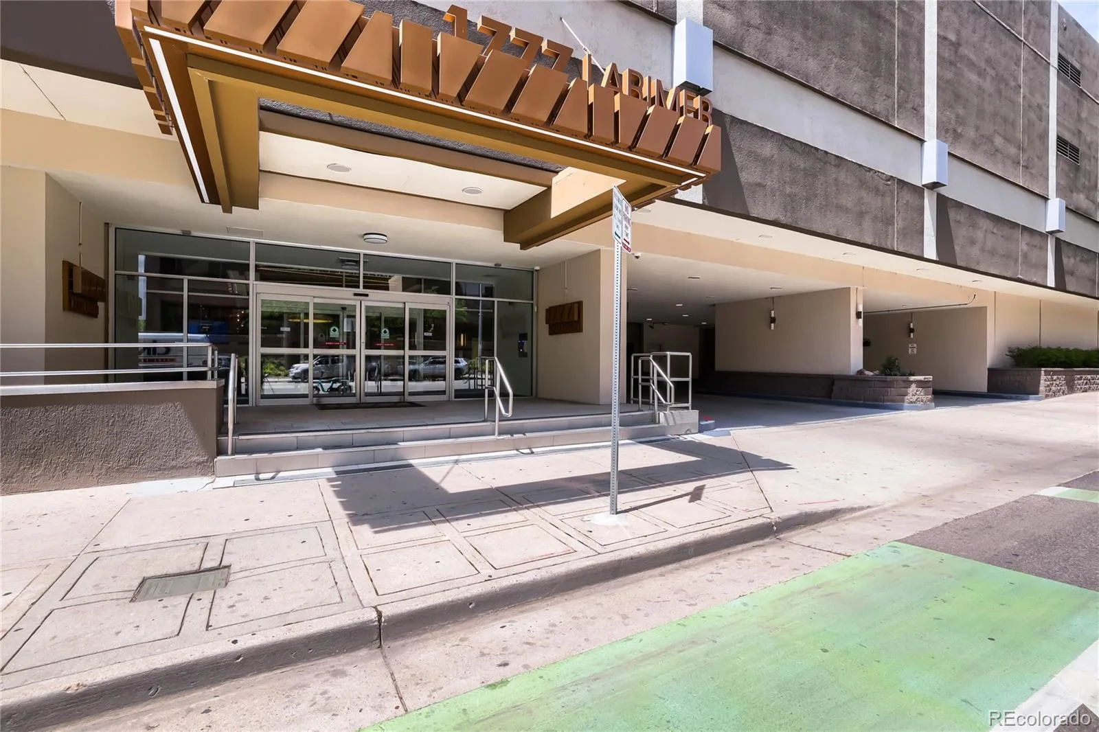 1777 Larimer Street #2203 Denver CO 80202 | MLS #REC7690789 10152026194852 1600 3