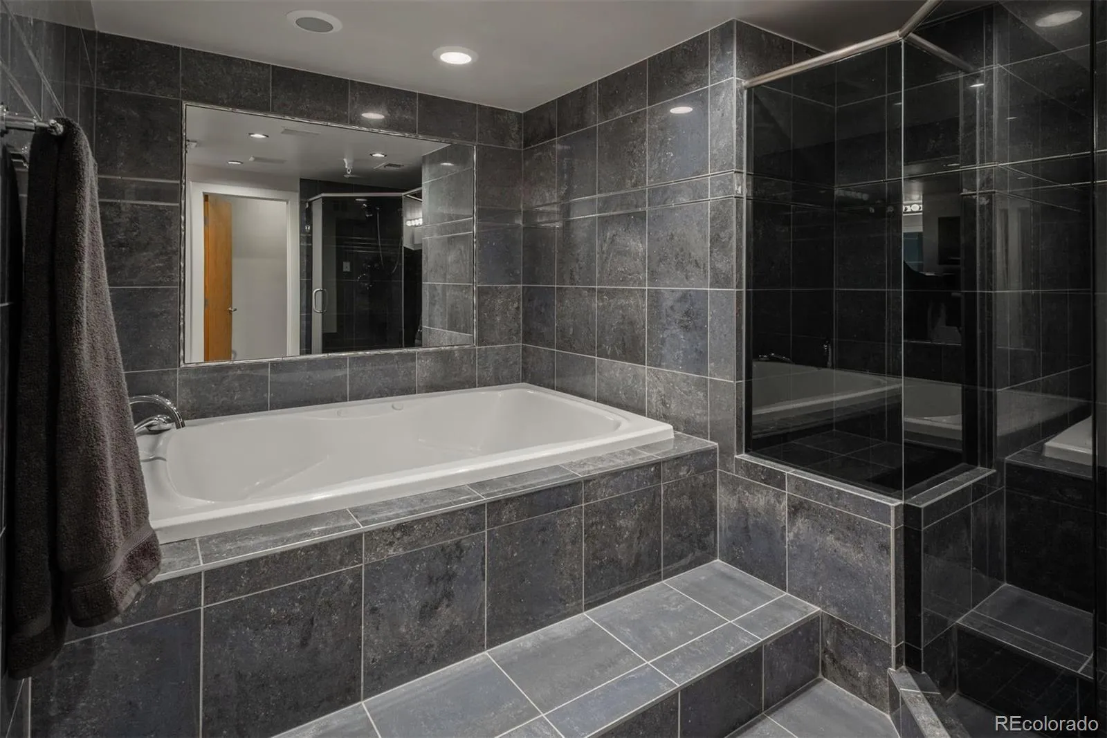 04212026123136 1600 21