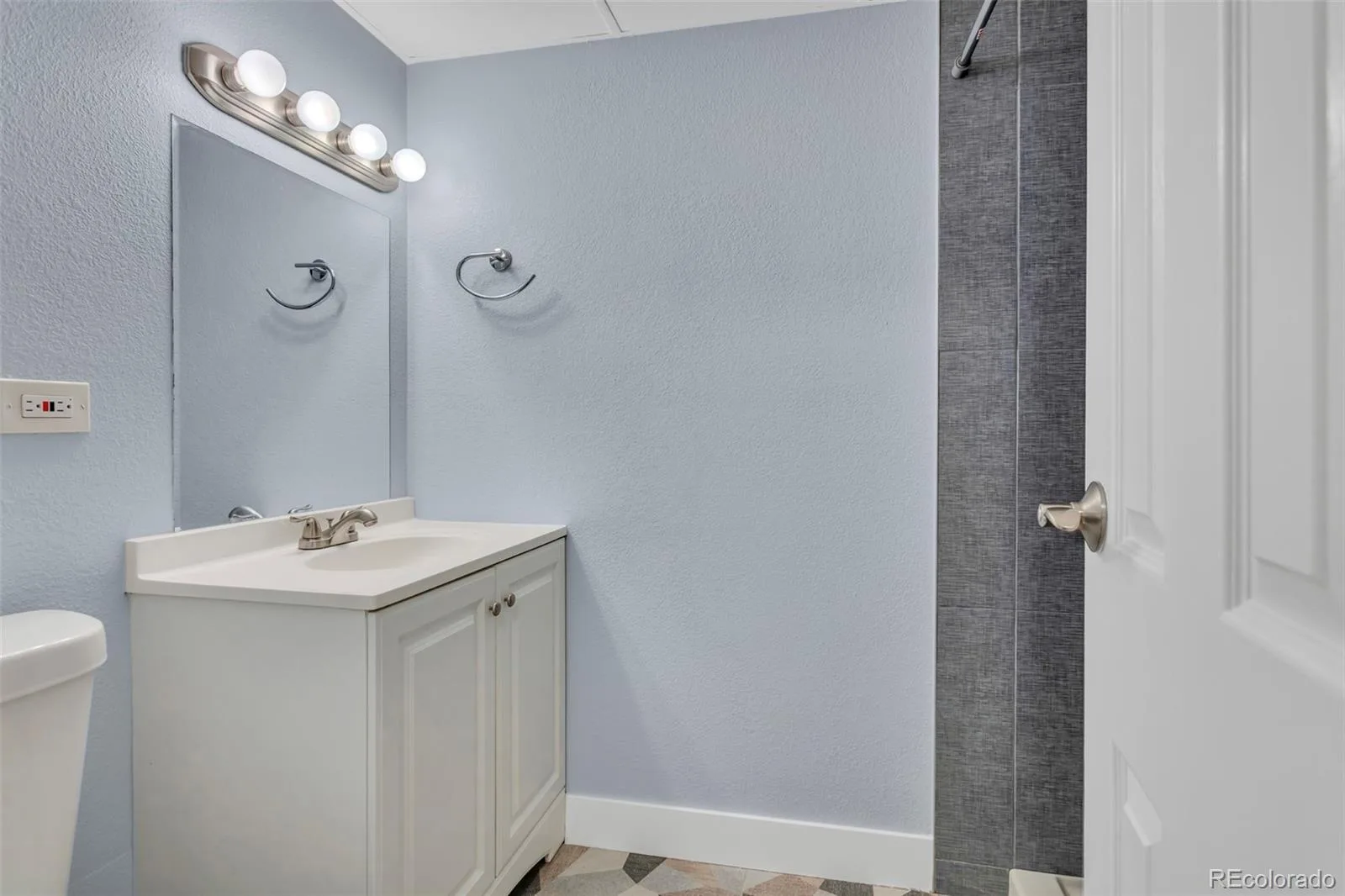 2281 S Vaughn Way #104A Aurora CO 80014 | MLS #REC7694955 08132026070517 1600 16