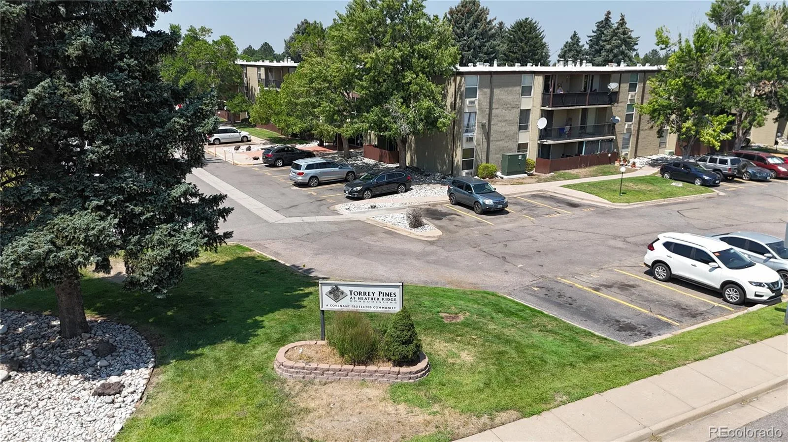 2281 S Vaughn Way #104A Aurora CO 80014 | MLS #REC7694955 08132026070517 1600 25