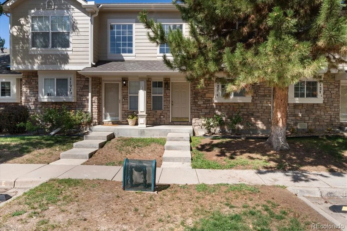1127 S Ventura Circle #D Aurora CO 80017 | MLS #REC7695284 08202026154444 1200 13