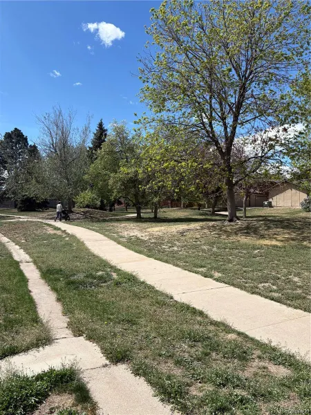 1273 S Crystal Way Aurora CO 80012 | MLS #REC7695704 05122026012049 800 24