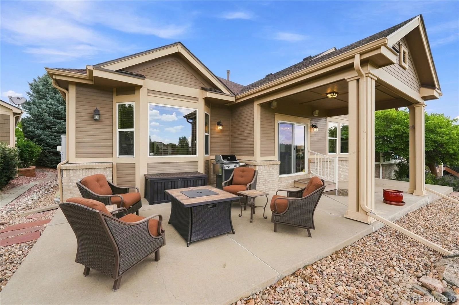 8151 S Algonquian Circle Aurora CO 80016 | MLS #REC7696139 09222026224605 1600 27