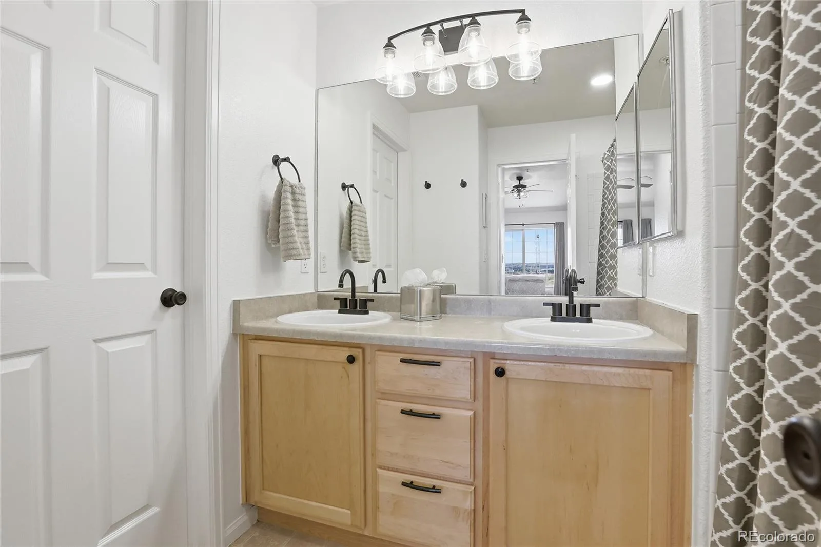 488 Black Feather Loop #219 Castle Rock CO 80104 | MLS #REC7696249 06032026222925 1600 21