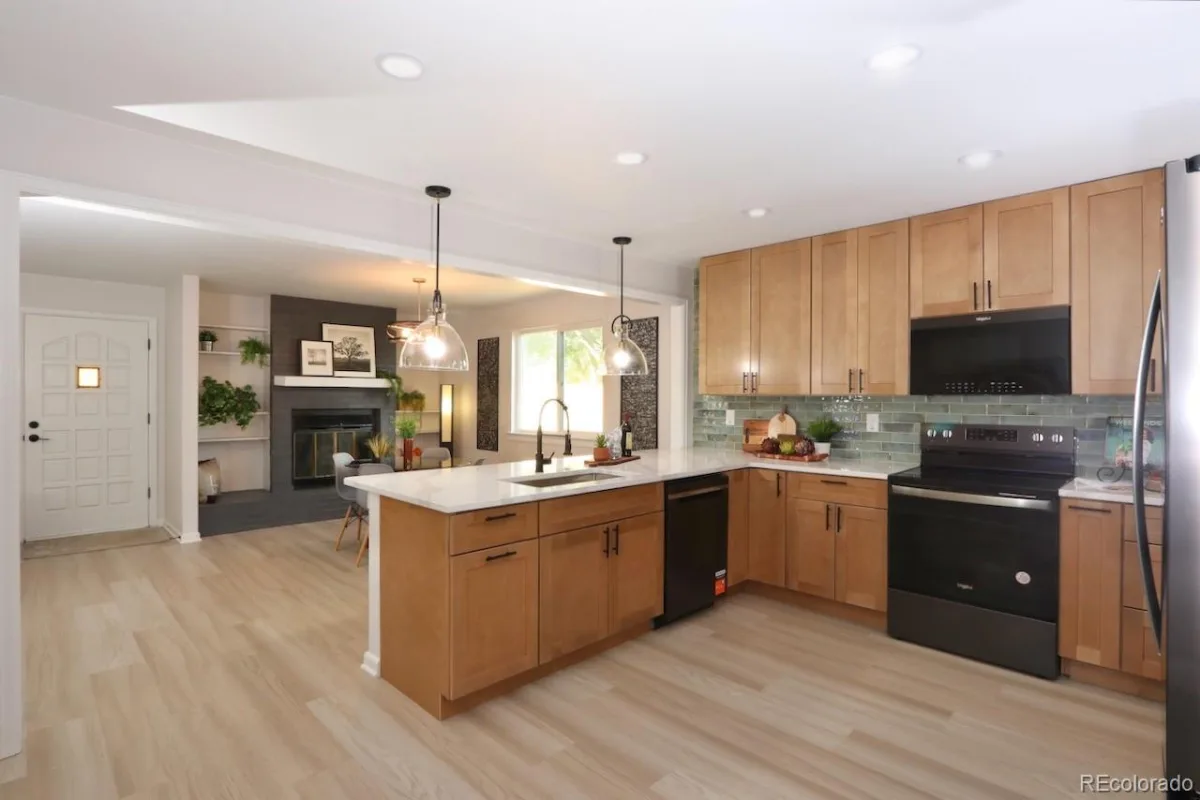 805 Perry Street Denver CO 80204 MLS #REC7704830 06132026052014 1200 11