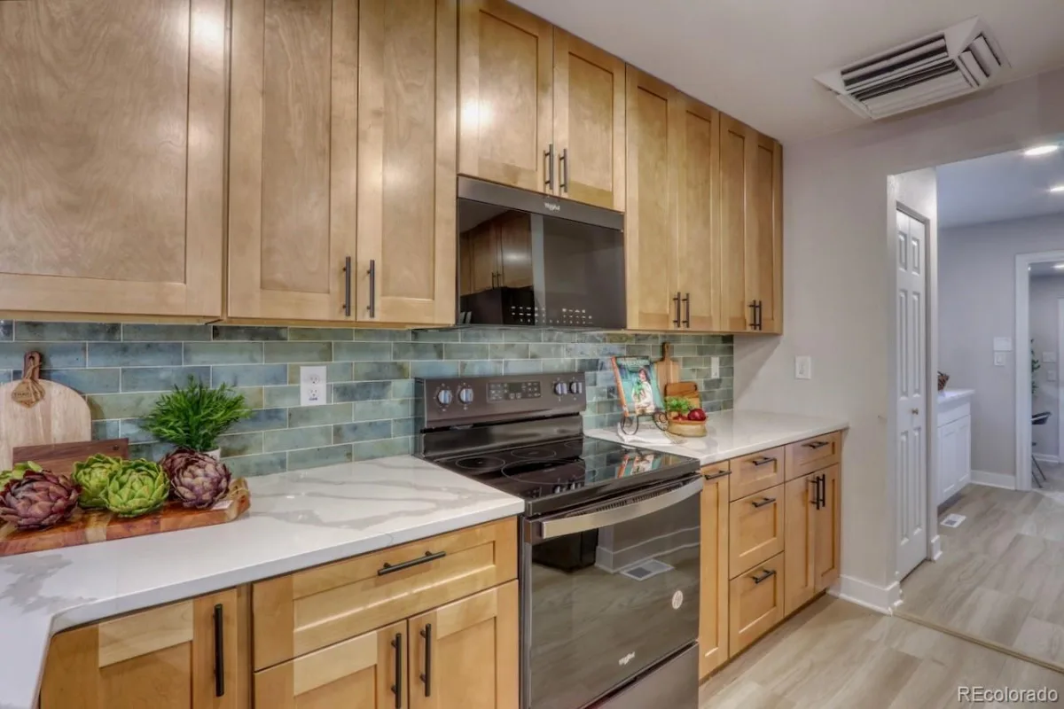805 Perry Street Denver CO 80204 MLS #REC7704830 06132026052014 1200 13