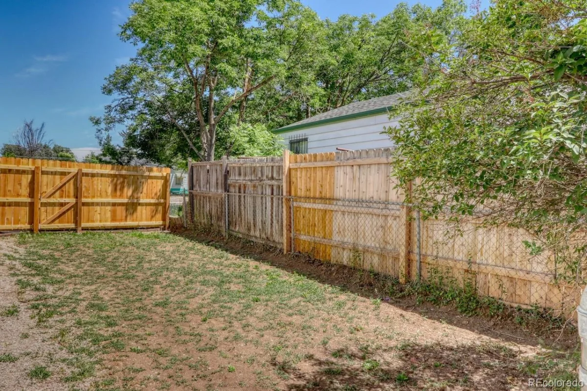 805 Perry Street Denver CO 80204 MLS #REC7704830 06132026052014 1200 37
