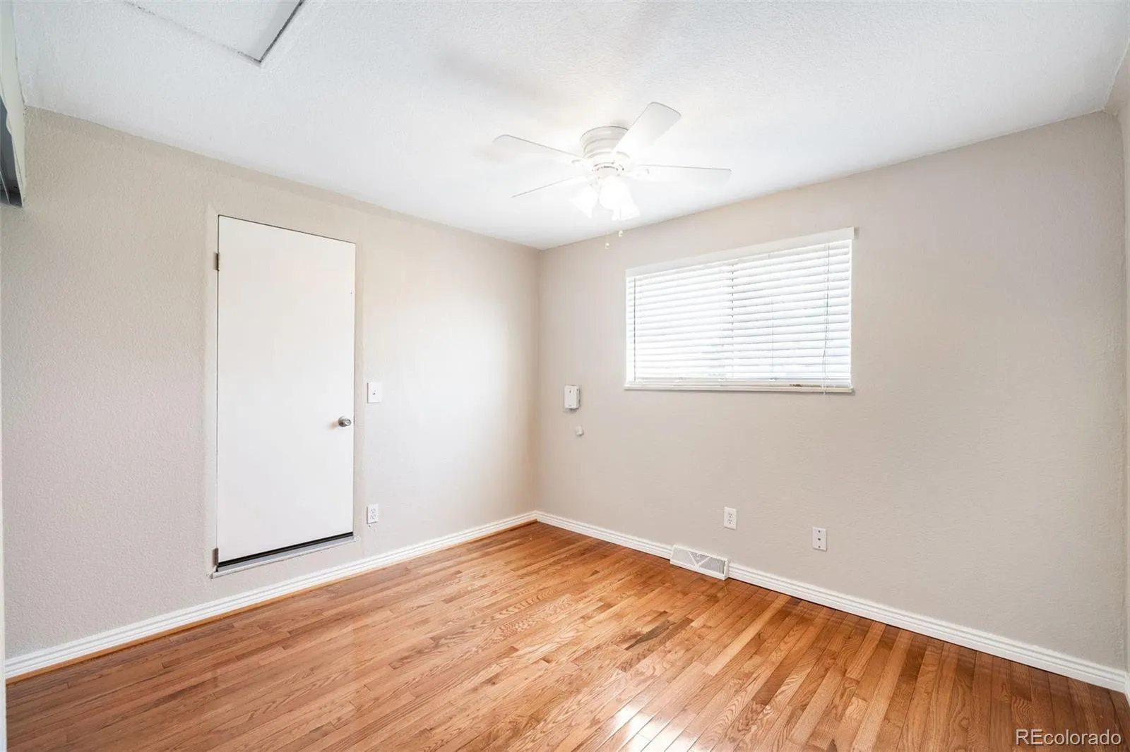 7186 W 79th Drive Arvada CO 80003 MLS #REC7705248 05012026134325 1600 22