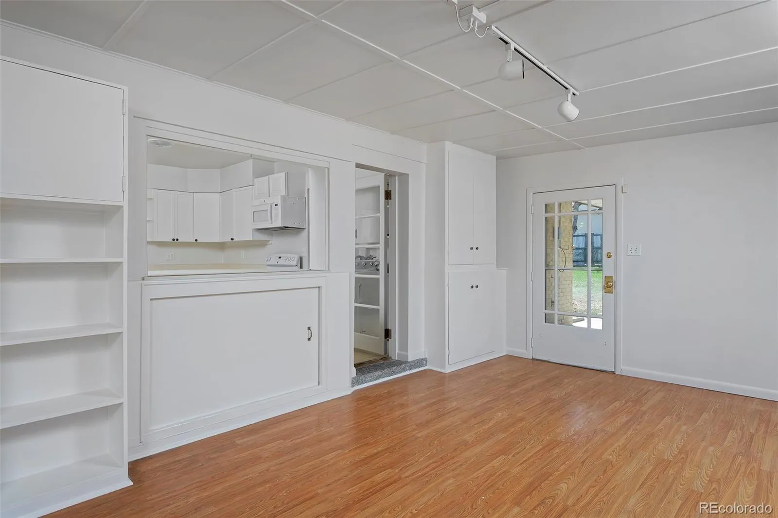 04142026010350 1600 20