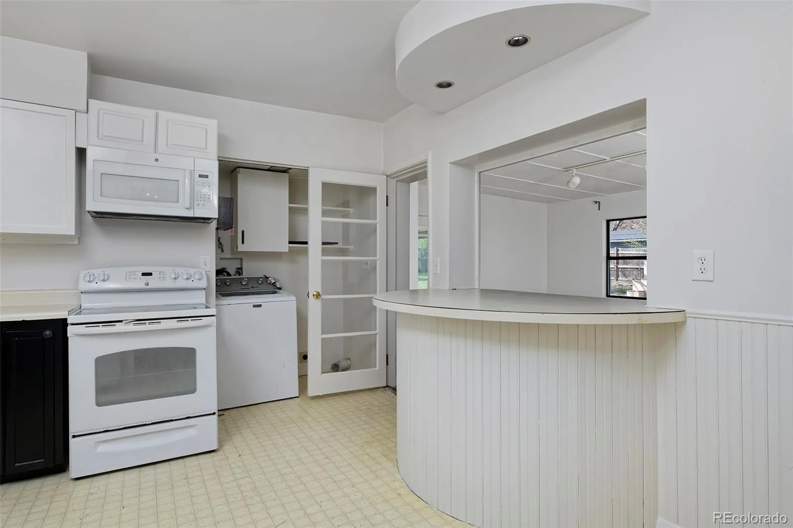 04142026010350 1600 8