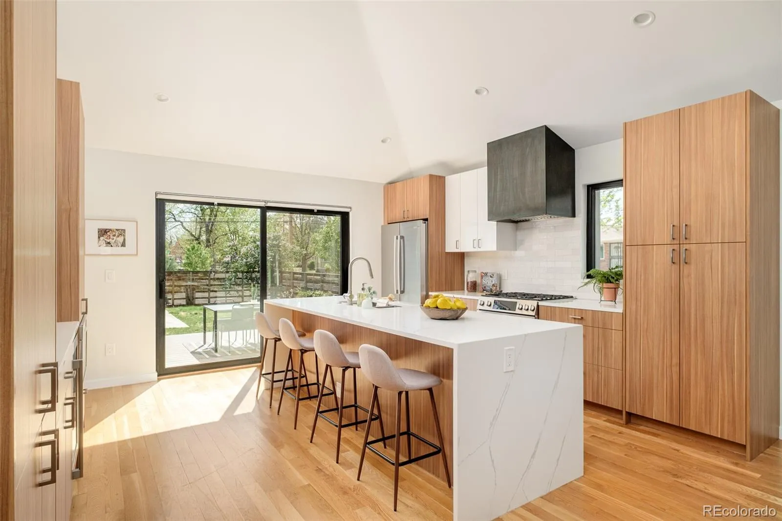 04212026183903 1600 14