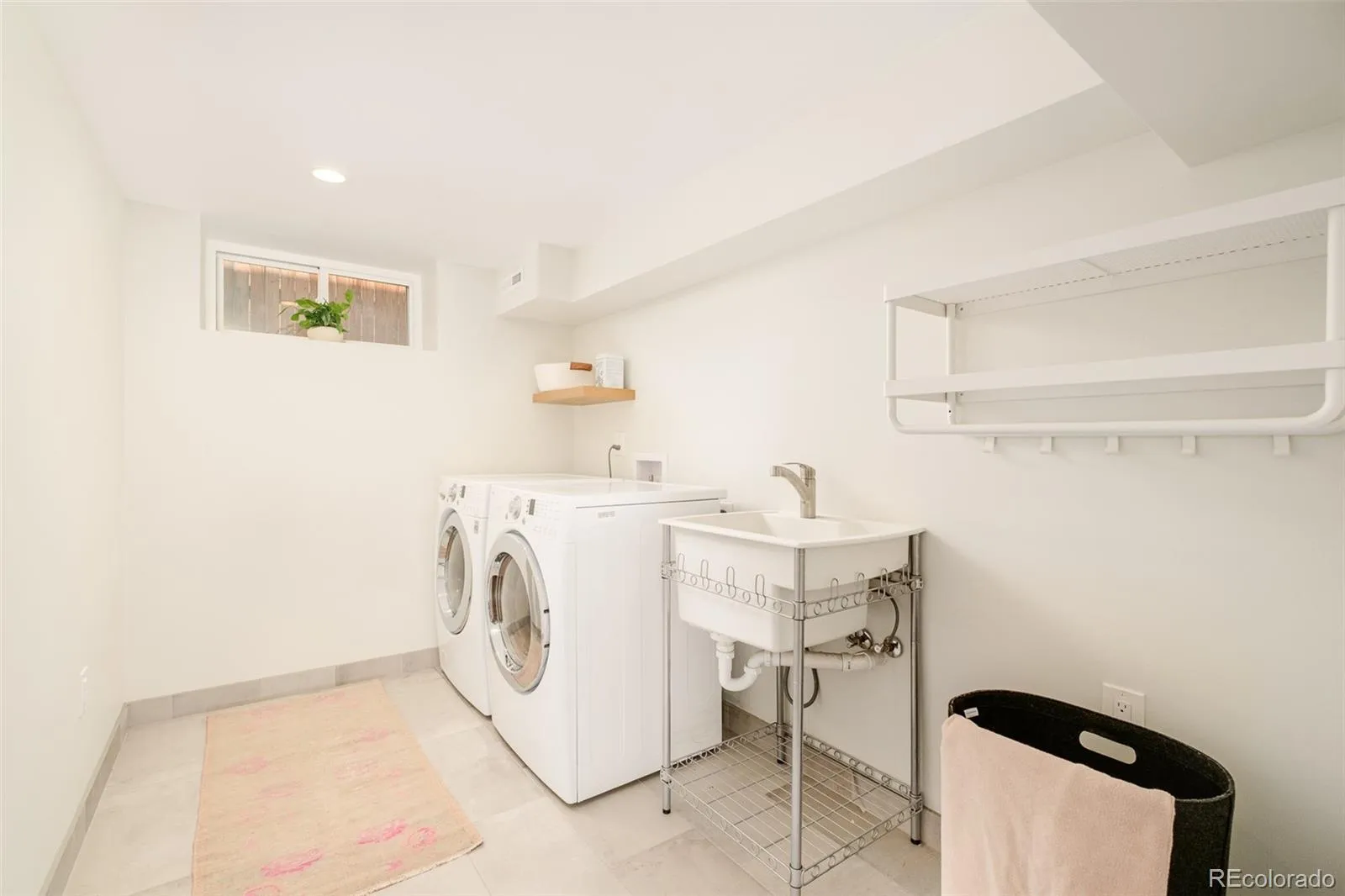 04212026183903 1600 34